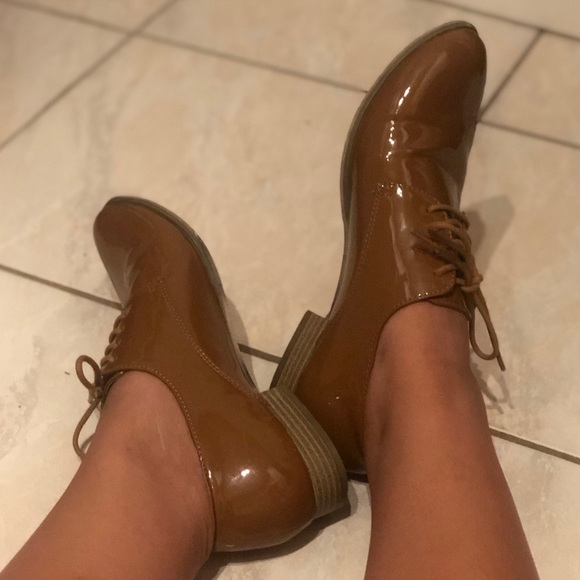 Cooperative pleather oxfords - Picture 4 of 5